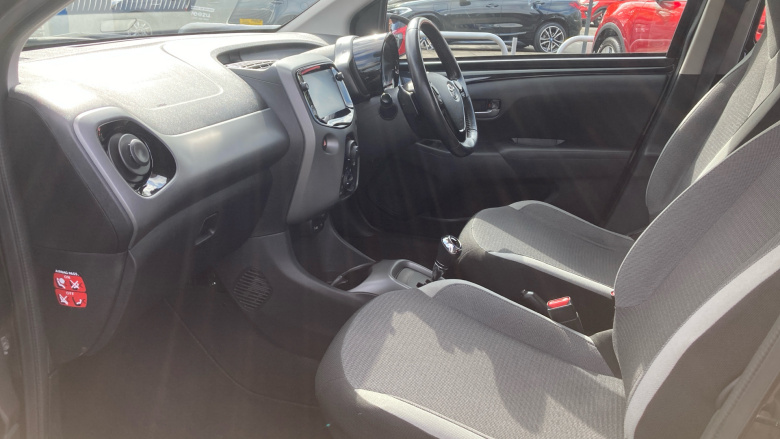 Toyota Aygo 1.0 VVT-i X-Play TSS 5dr x-shift Petrol Hatchback